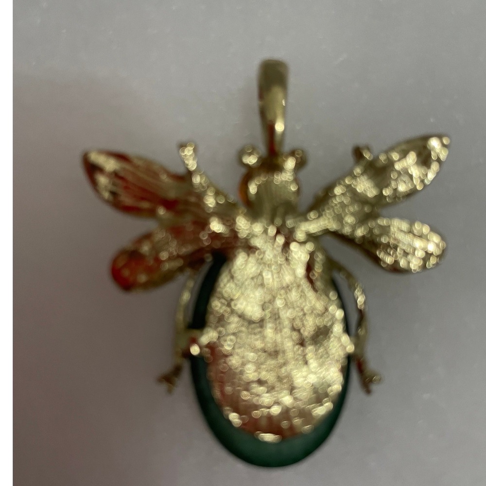 Vintage Gold Tone Green Jade Rhinestone Bee Beetle Insect Pendant Statement Bug - Picture 2 of 5